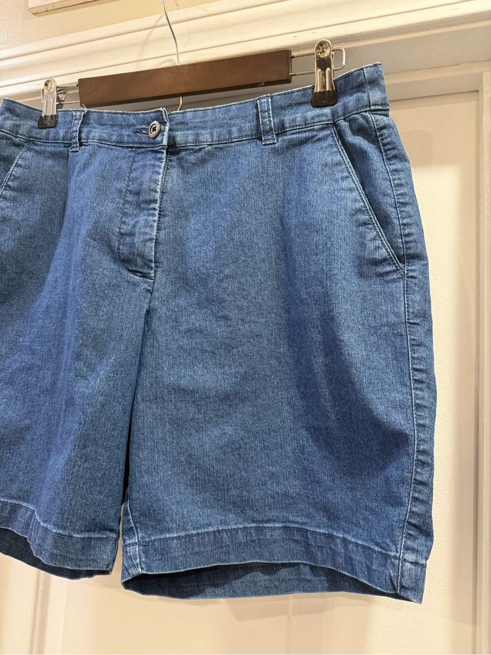 Kim Rogers Blue Denim Women's Shorts Size 12 - Picture 3 of 12